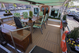 La Nouvelle Etoile sundeck